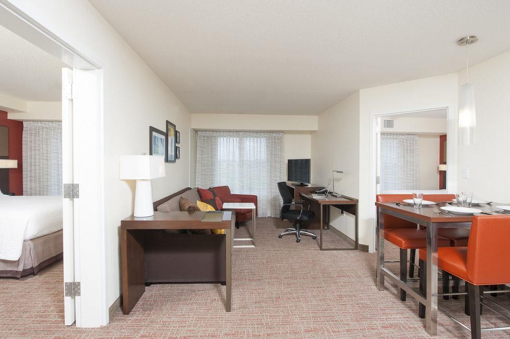 Residence Inn By Marriott Bloomington Zewnętrze zdjęcie