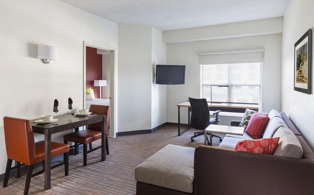 Residence Inn By Marriott Bloomington Zewnętrze zdjęcie