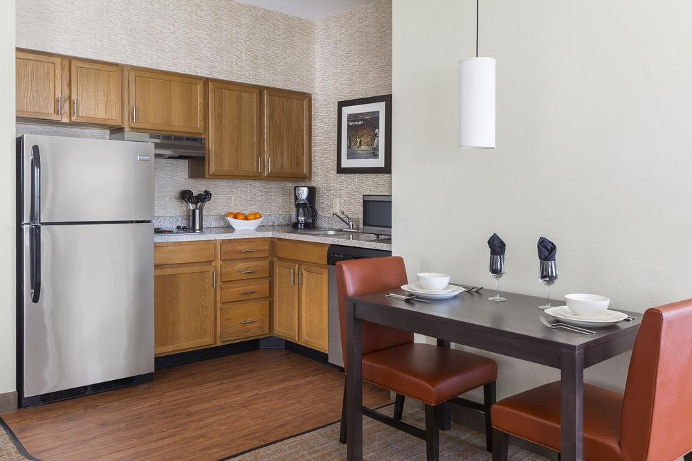 Residence Inn By Marriott Bloomington Zewnętrze zdjęcie