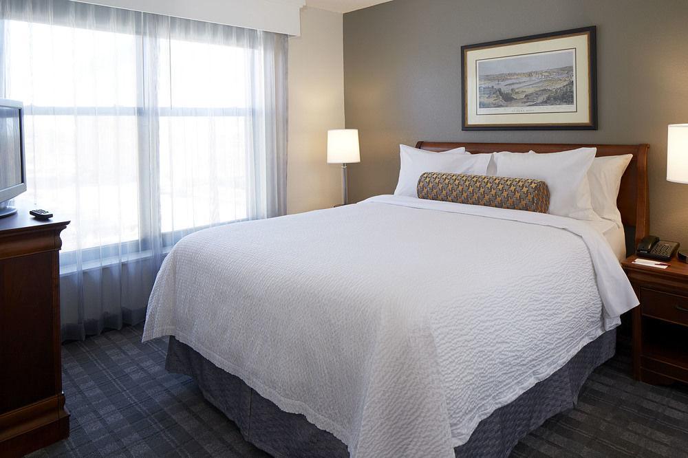 Residence Inn By Marriott Bloomington Zewnętrze zdjęcie